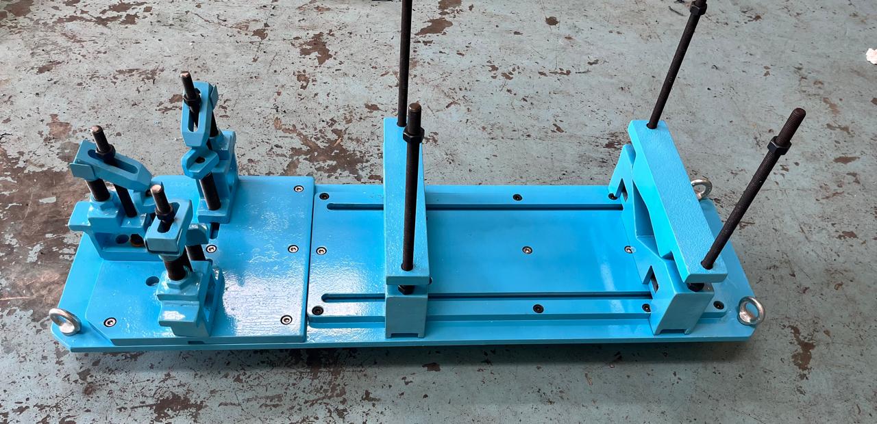 Special Tools Stand Eyebore.jpeg